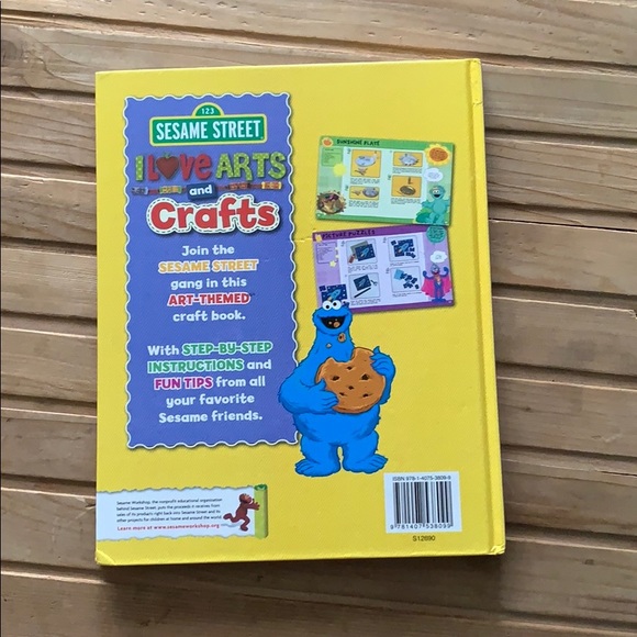 2 Sesame Street Craft Books - Picture 7 of 9